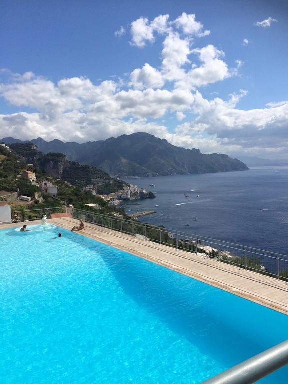 La Pizzerella Di Amalfi Apartment Bagian luar foto